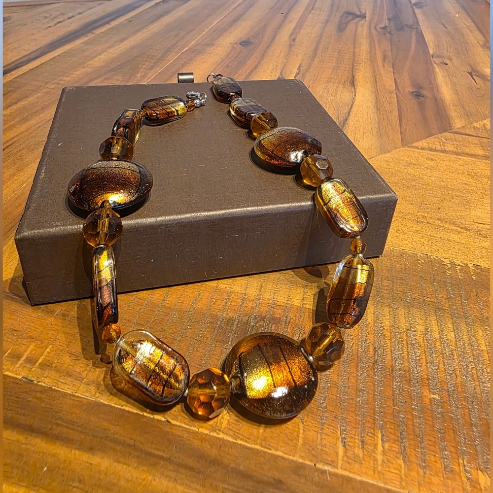 Elegant Gold and Brown Beaded Necklace with Gold Leaf Inlay